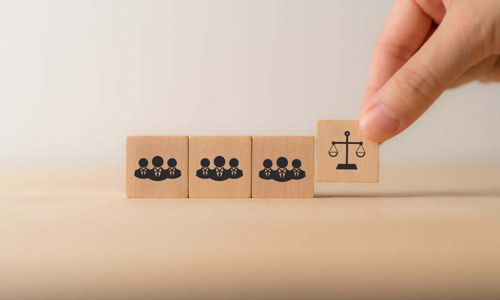 Alberta court upholds arbitration clause in employment dispute despite previous court action